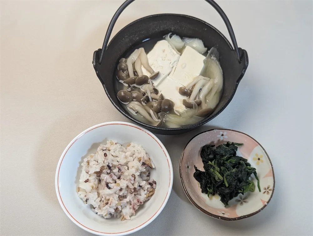 準備食夕ｰ雑穀米＋湯豆腐 (1)