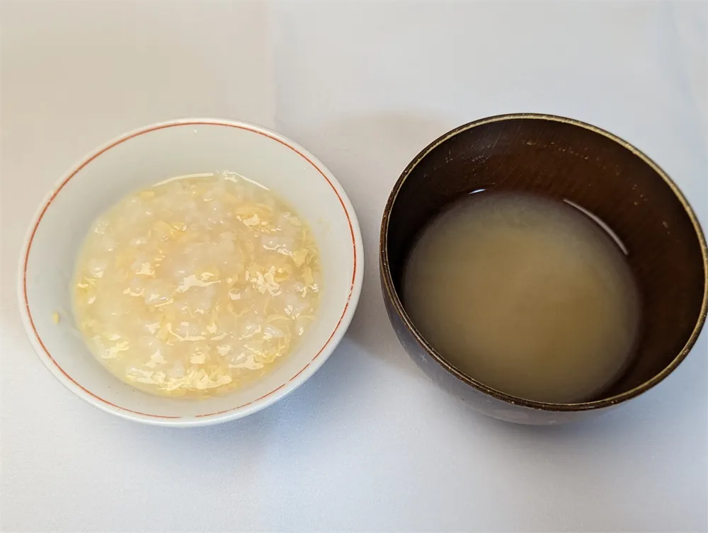 回復食朝ｰかゆと具なしみそ汁