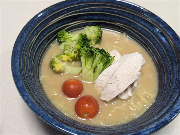 とんこつｰこんにゃくラーメン (3)