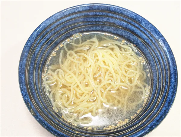 しおｰこんにゃくラーメン (2)